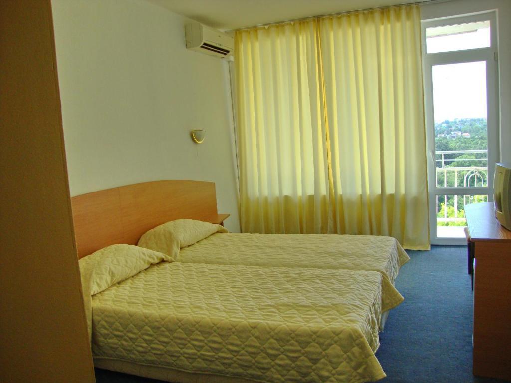 Geolog Hotel St Constantin et Helena Extérieur photo