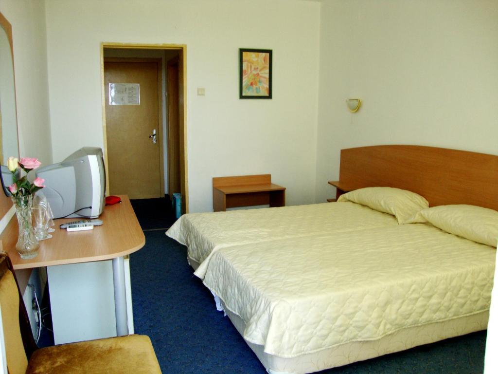 Geolog Hotel St Constantin et Helena Extérieur photo