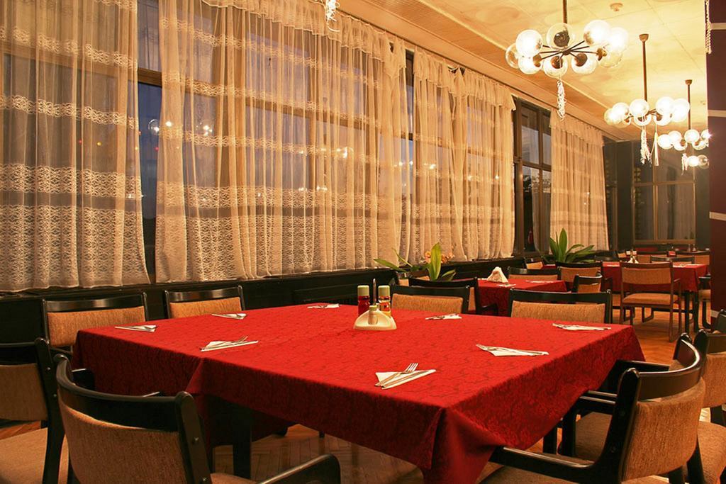 Geolog Hotel St Constantin et Helena Extérieur photo