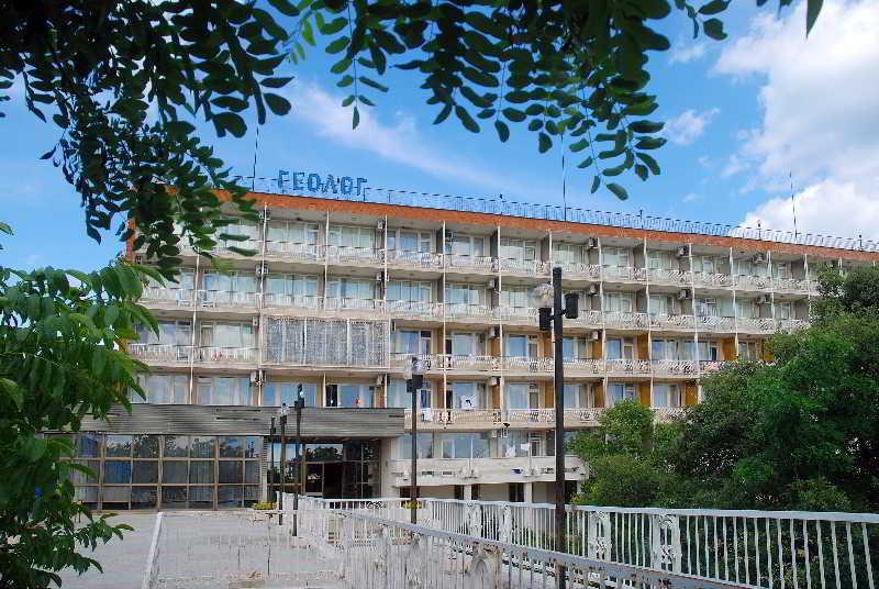 Geolog Hotel St Constantin et Helena Extérieur photo